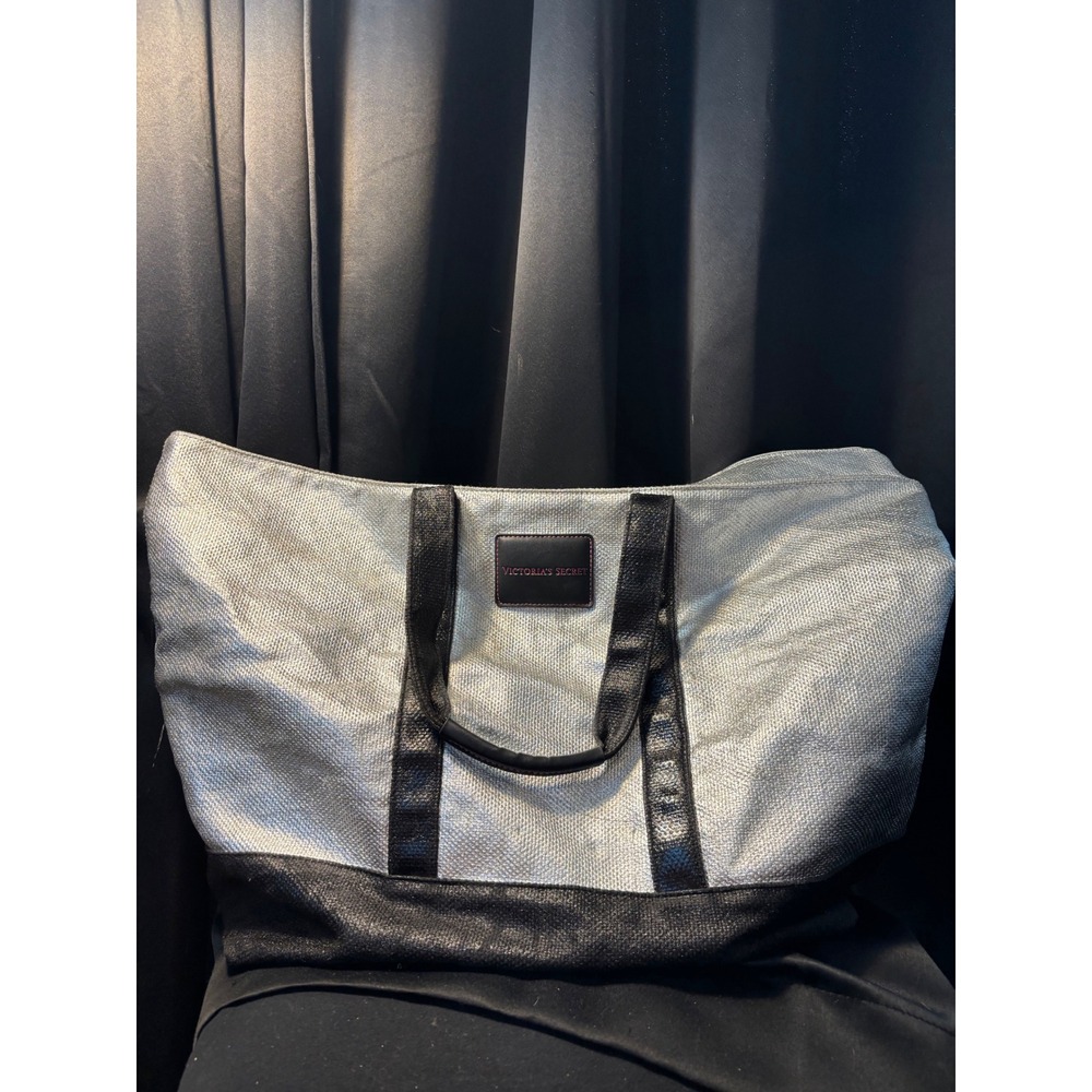 Victorias Secret Metallic Silver Black Tote Bag Large Travel Beach Gym Zip‎ Top